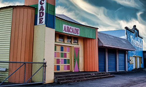 Closed arcade